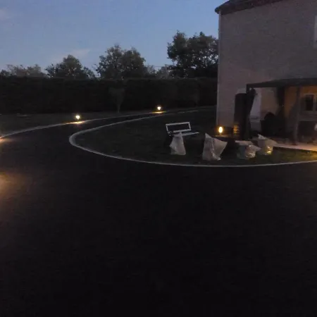 A La 